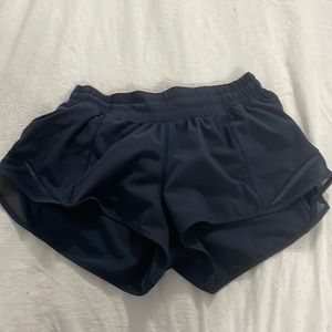 Navy lululemon hotty hot short 2.5”
